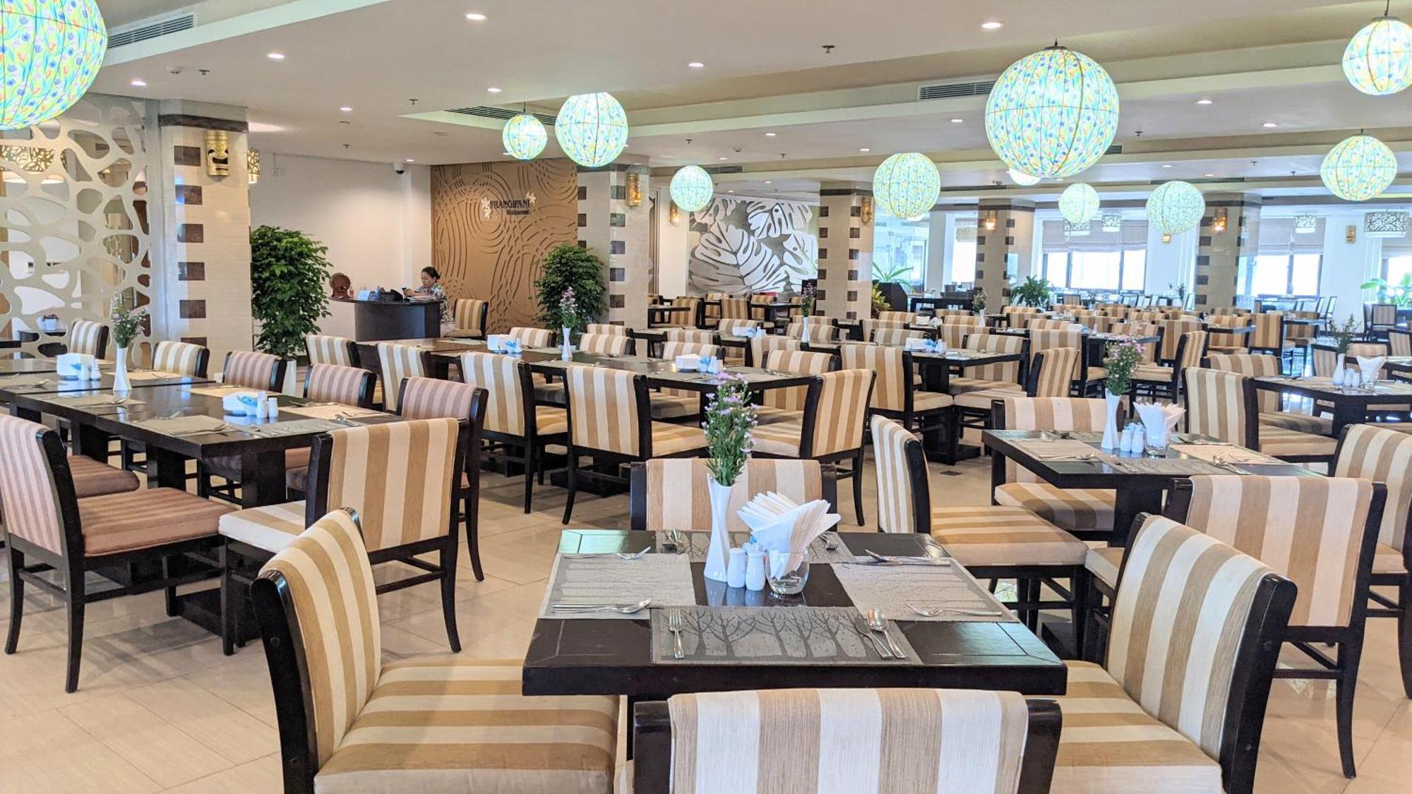 Olalani Resort & Condotel Da Nang Buitenkant foto