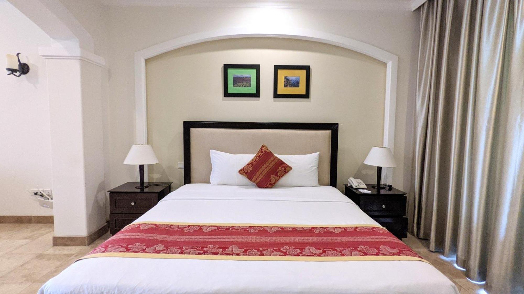 Olalani Resort & Condotel Da Nang Buitenkant foto